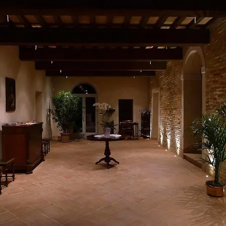 ファームステイ Agriturismo Palazzo Baldini バニャカヴァッロ